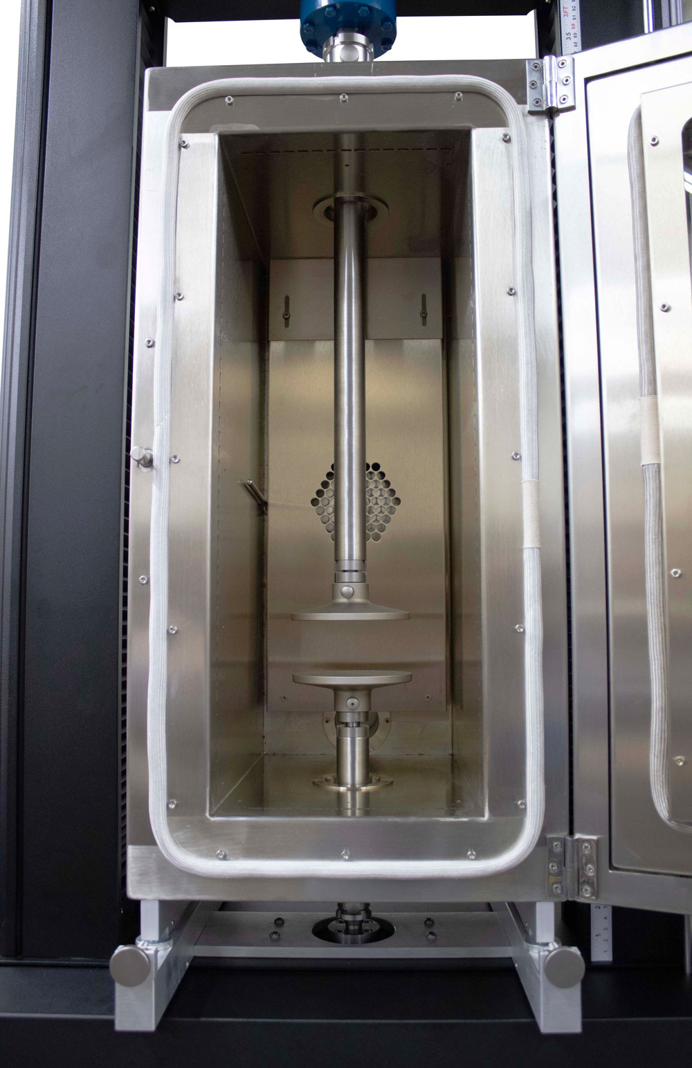 eXpert 2613 with compression platens and environmental chamber