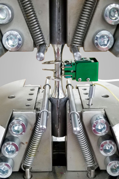 eXpert 1900 – ASTM E606 Strain-Controlled Fatigue Test astm e606 test set up for strain controlled fatigue testing